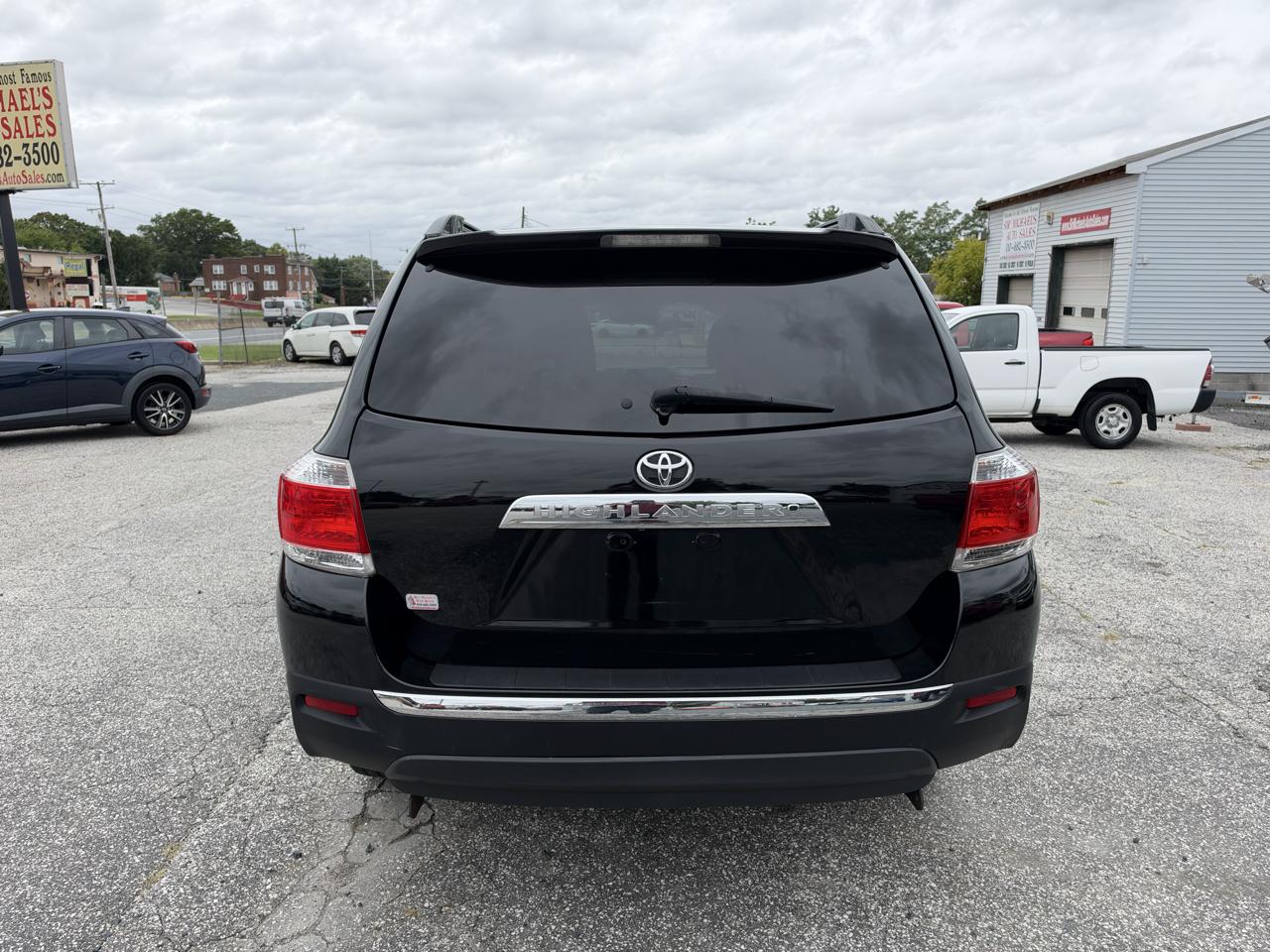 Toyota Highlander  2013