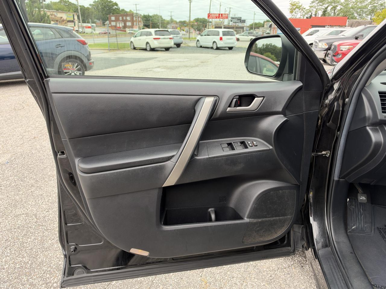 Toyota Highlander  2013