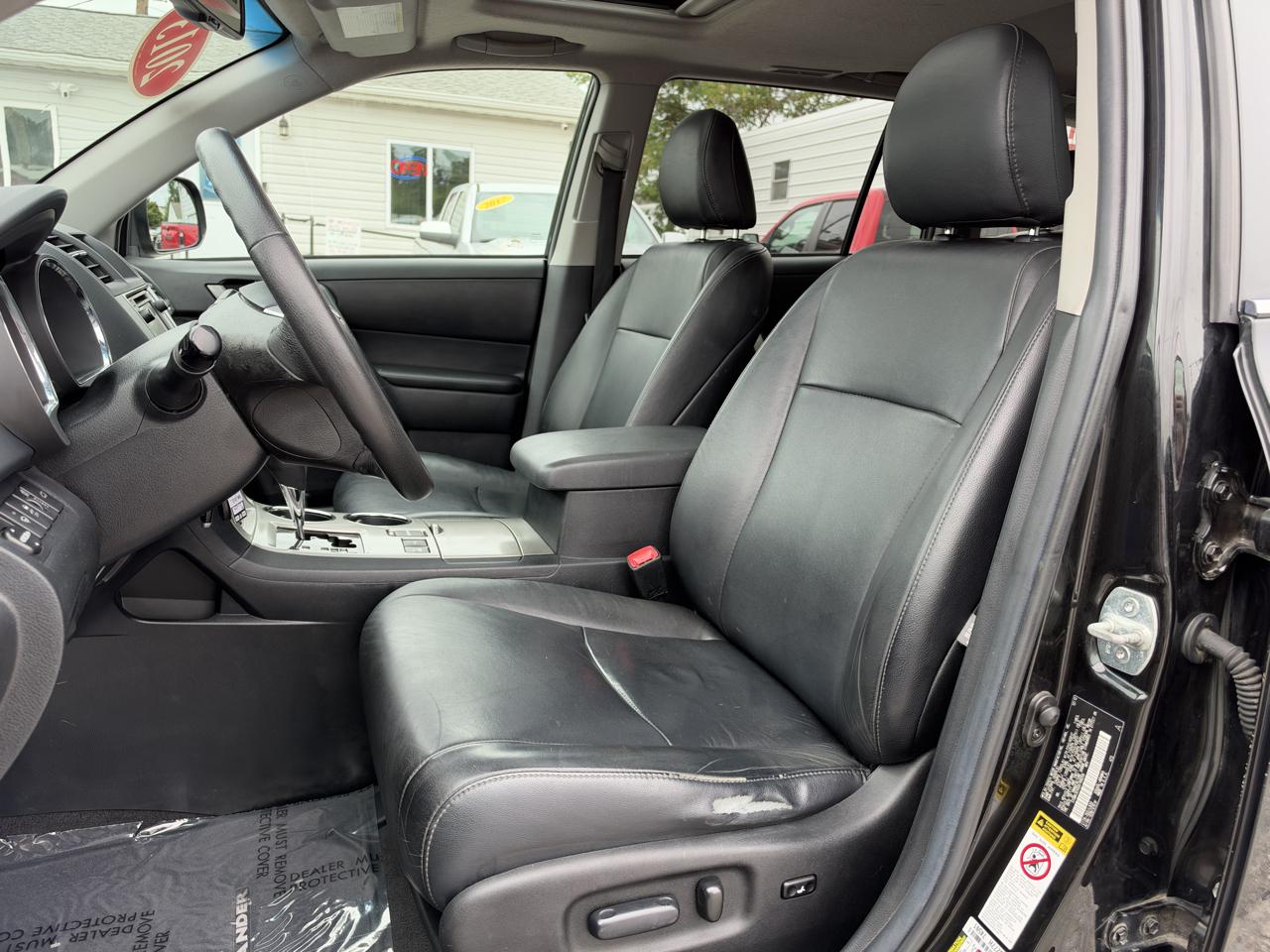 Toyota Highlander  2013