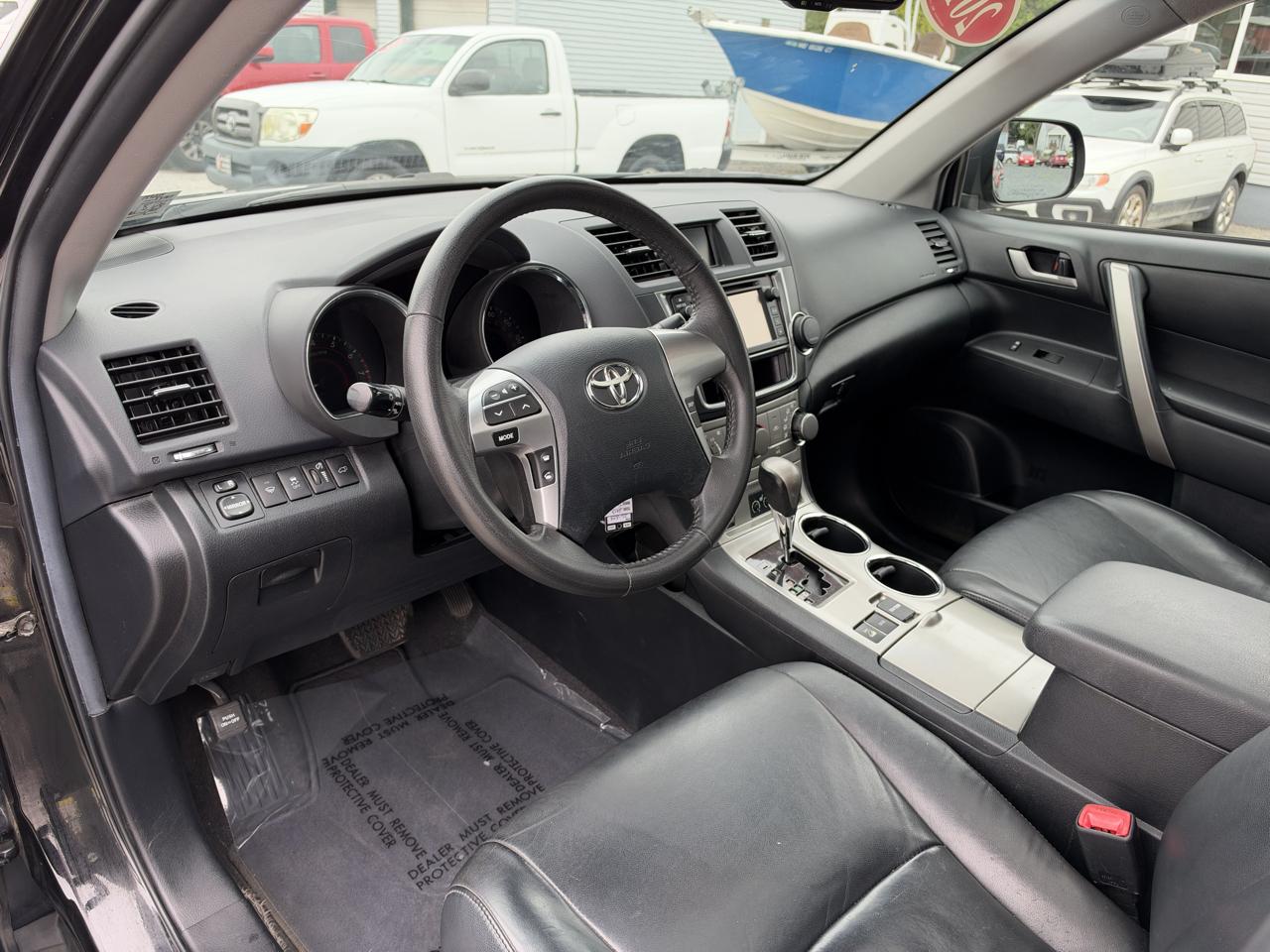 Toyota Highlander  2013