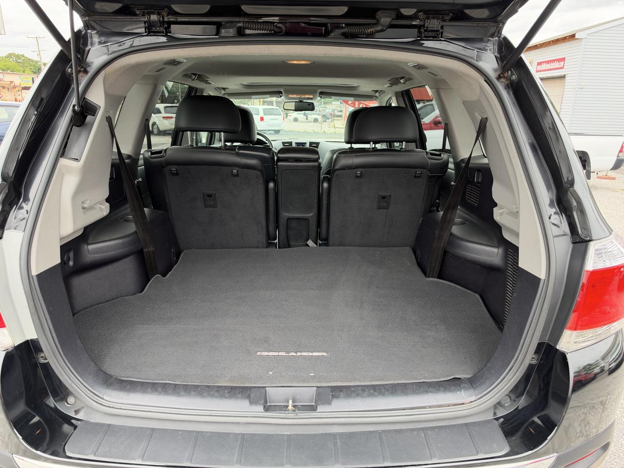 Toyota Highlander  2013