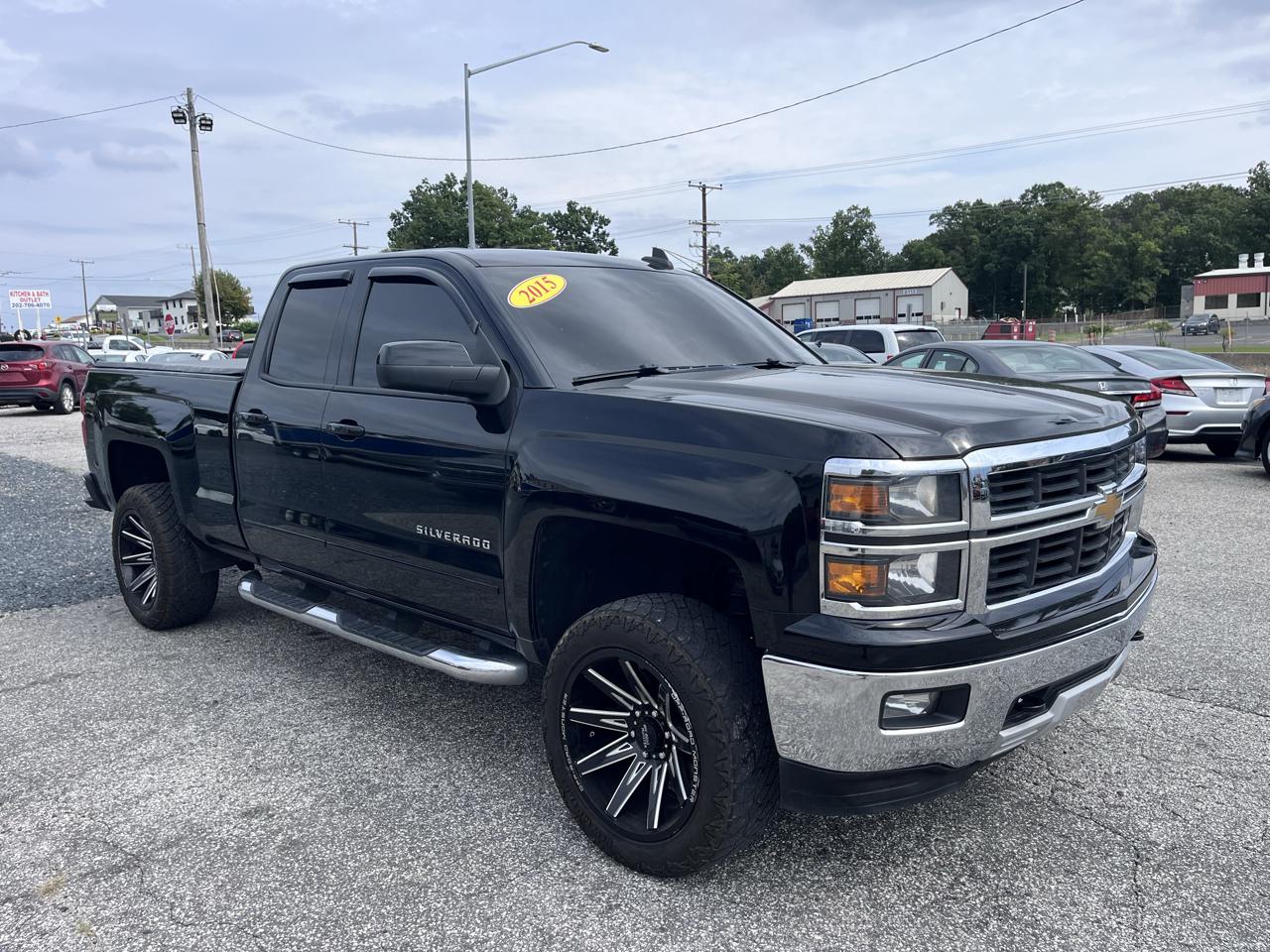 Chevrolet Silverado 1500 4WD Double Cab 143.5" LT w/2LT 2015