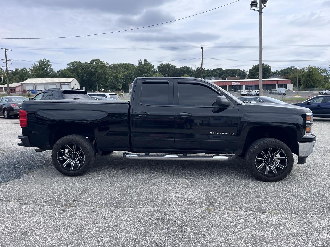 Chevrolet Silverado 1500 4WD Double Cab 143.5" LT w/2LT 2015