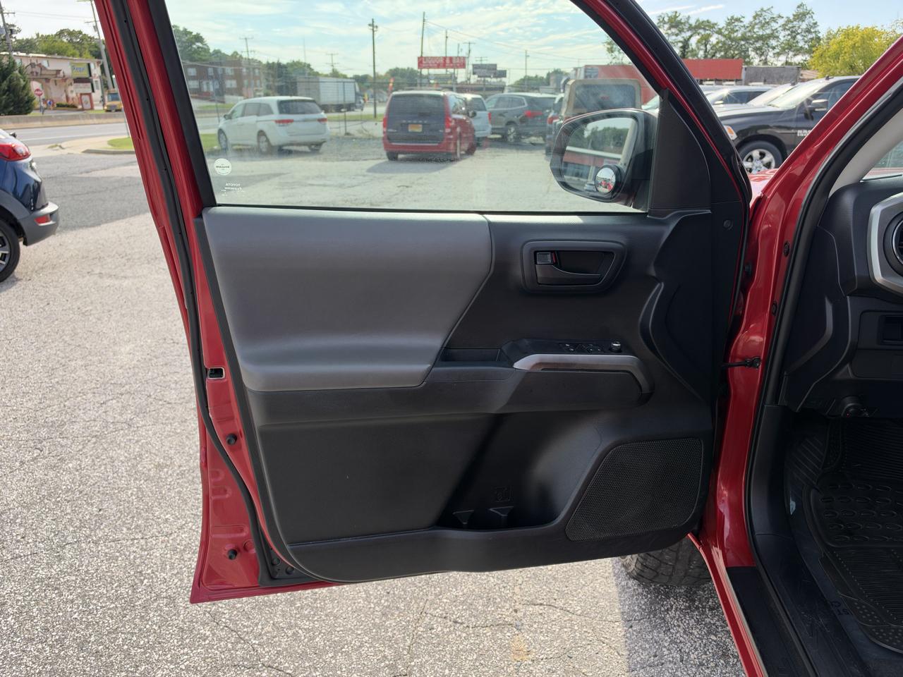 Toyota Tacoma  2017