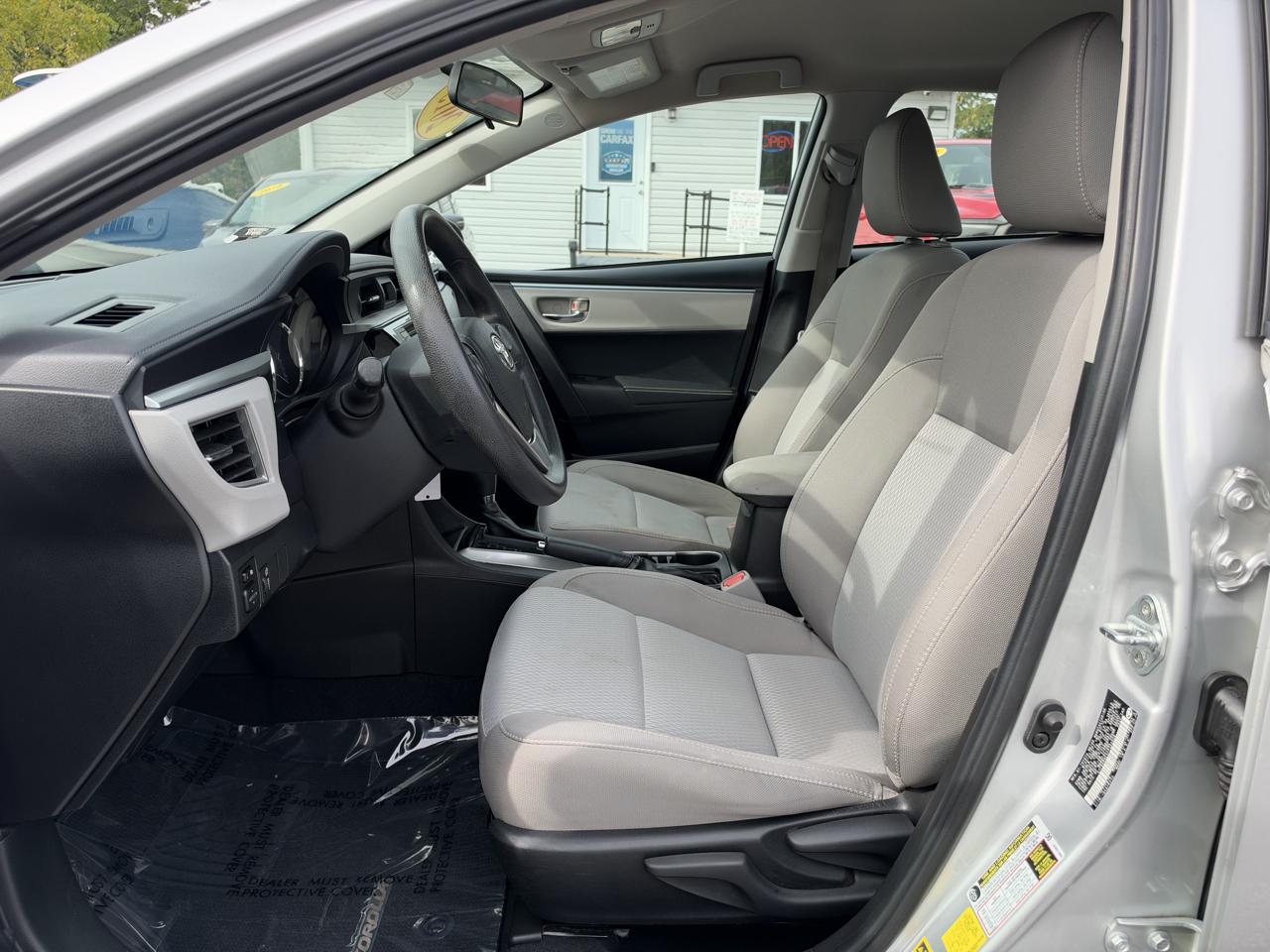 Toyota Corolla LE 2015