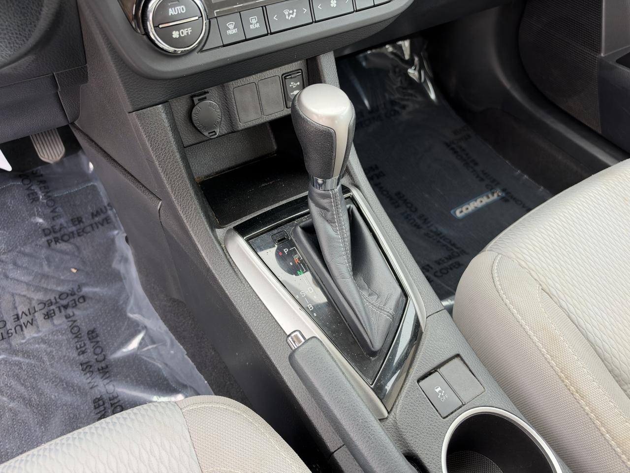 Toyota Corolla LE 2015