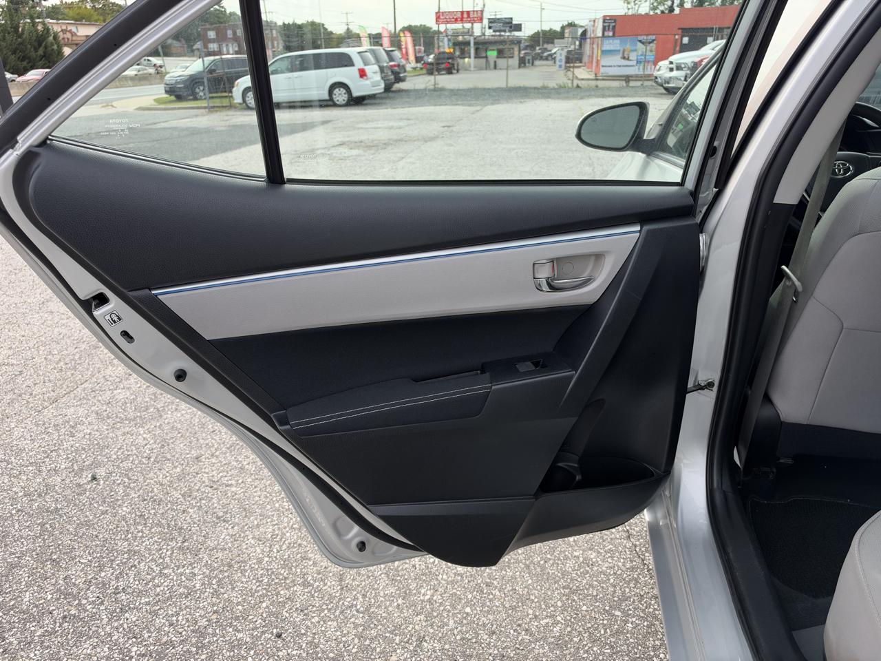 Toyota Corolla LE 2015