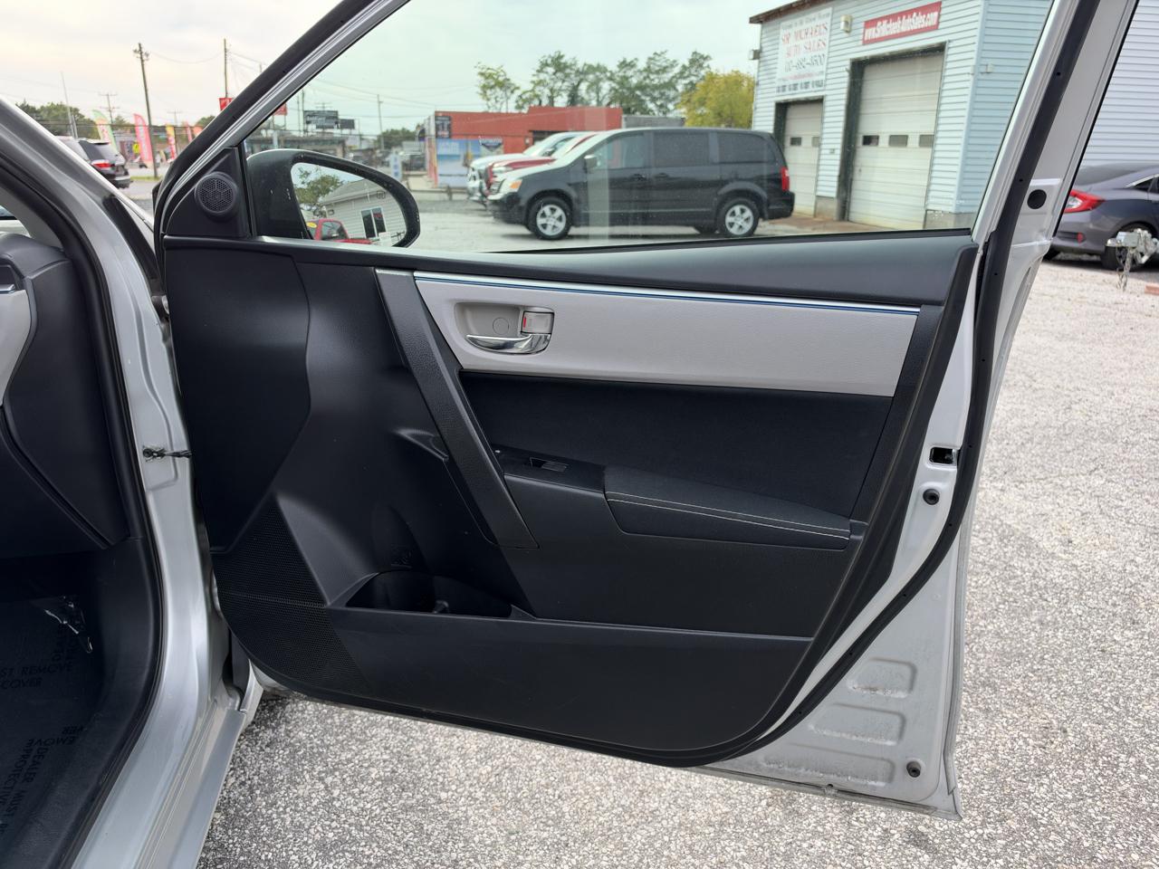 Toyota Corolla LE 2015