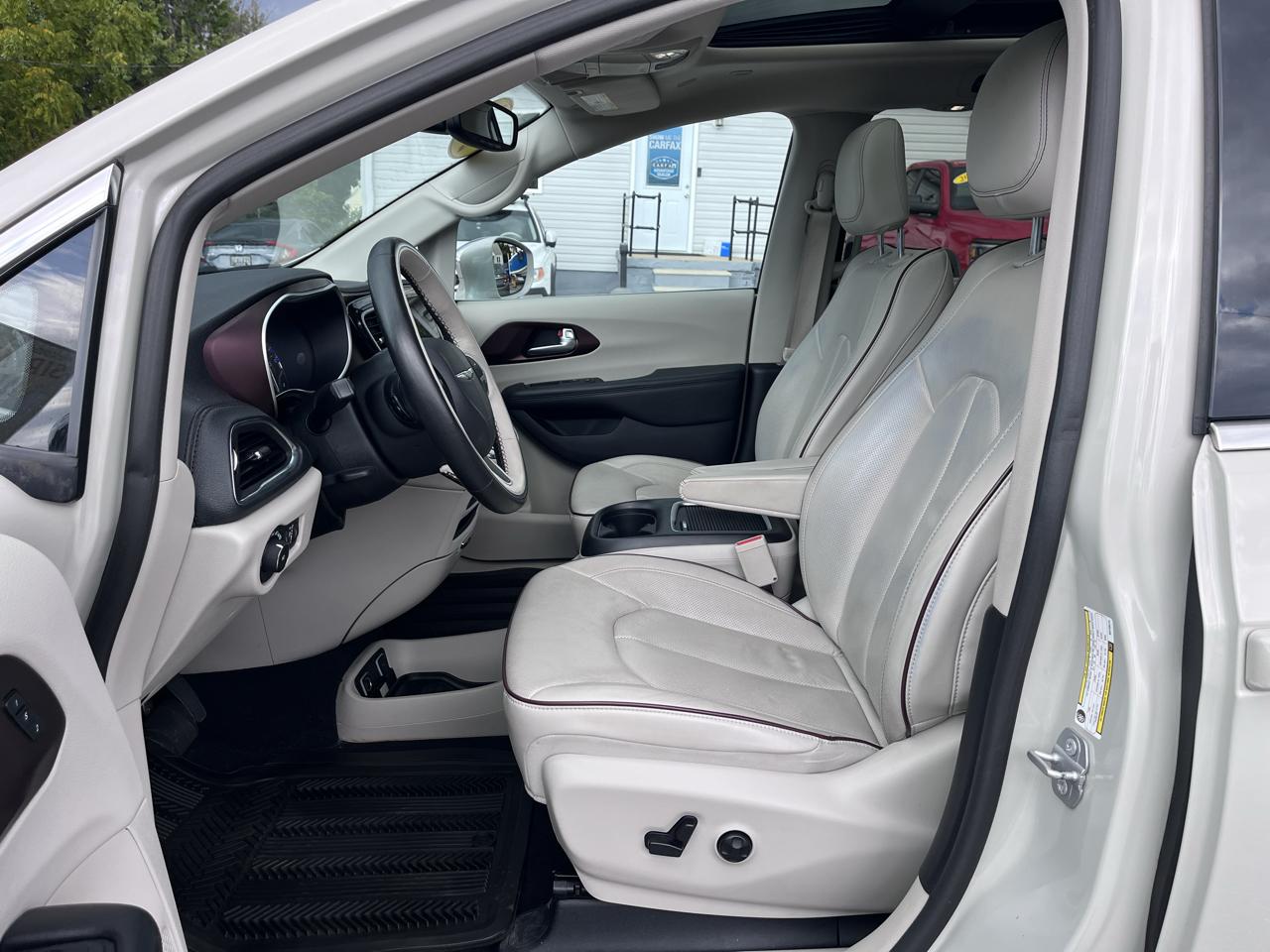 Chrysler Pacifica Limited FWD 2019