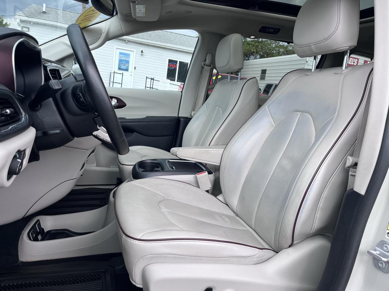 Chrysler Pacifica Limited FWD 2019