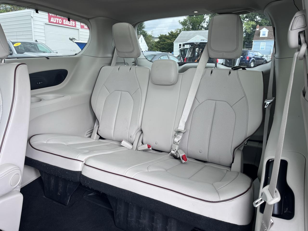 Chrysler Pacifica Limited FWD 2019