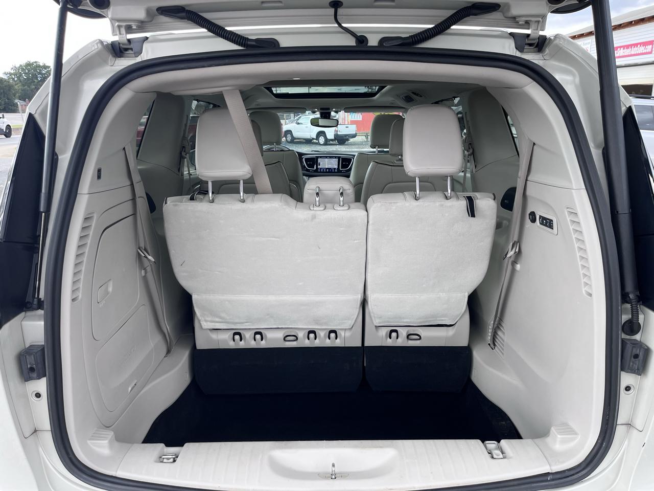 Chrysler Pacifica Limited FWD 2019