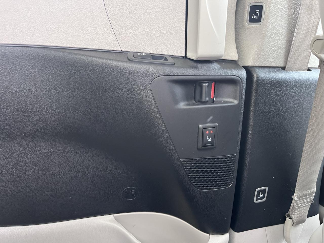 Chrysler Pacifica Limited FWD 2019
