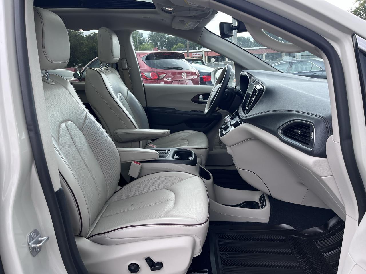 Chrysler Pacifica Limited FWD 2019