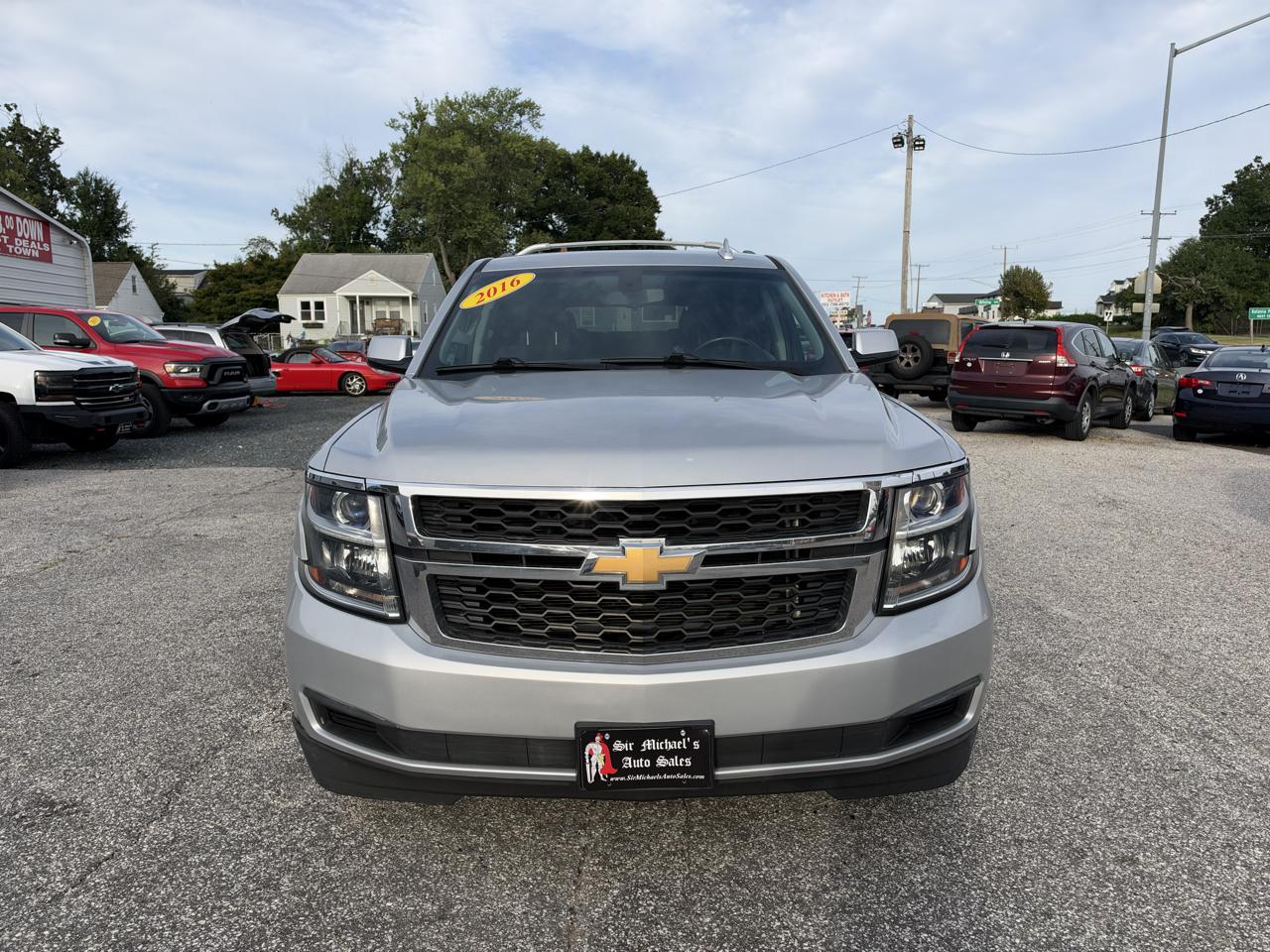 Chevrolet Suburban LS 4WD 2016