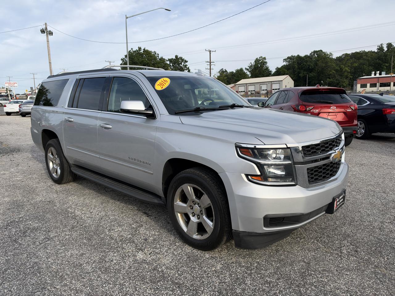 Chevrolet Suburban LS 4WD 2016