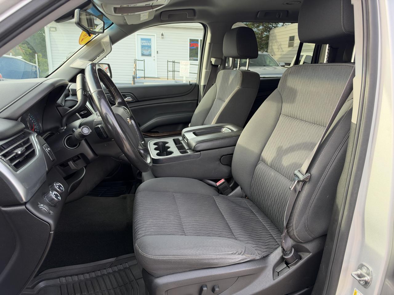 Chevrolet Suburban LS 4WD 2016