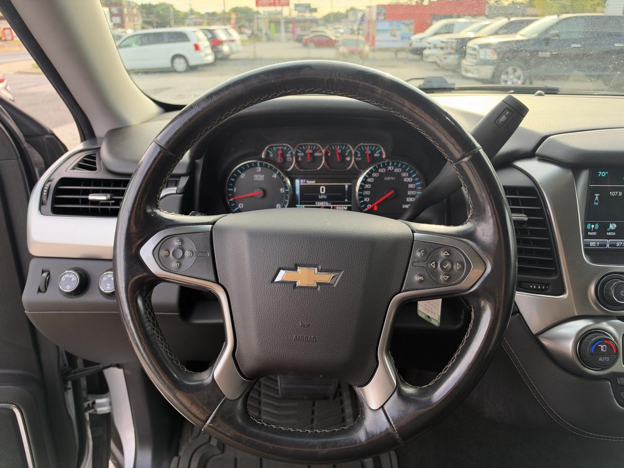 Chevrolet Suburban LS 4WD 2016