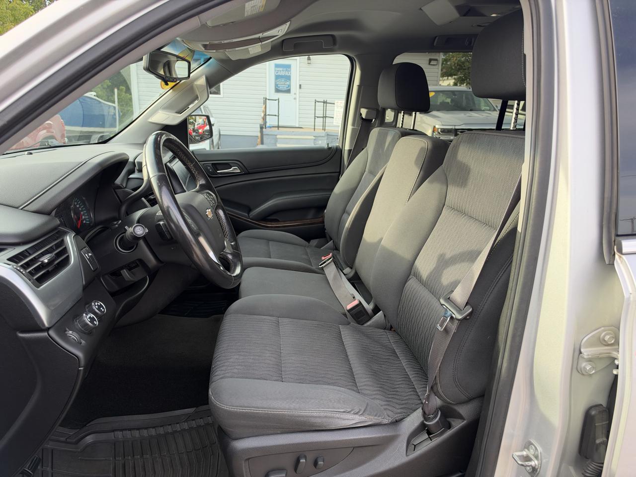 Chevrolet Suburban LS 4WD 2016