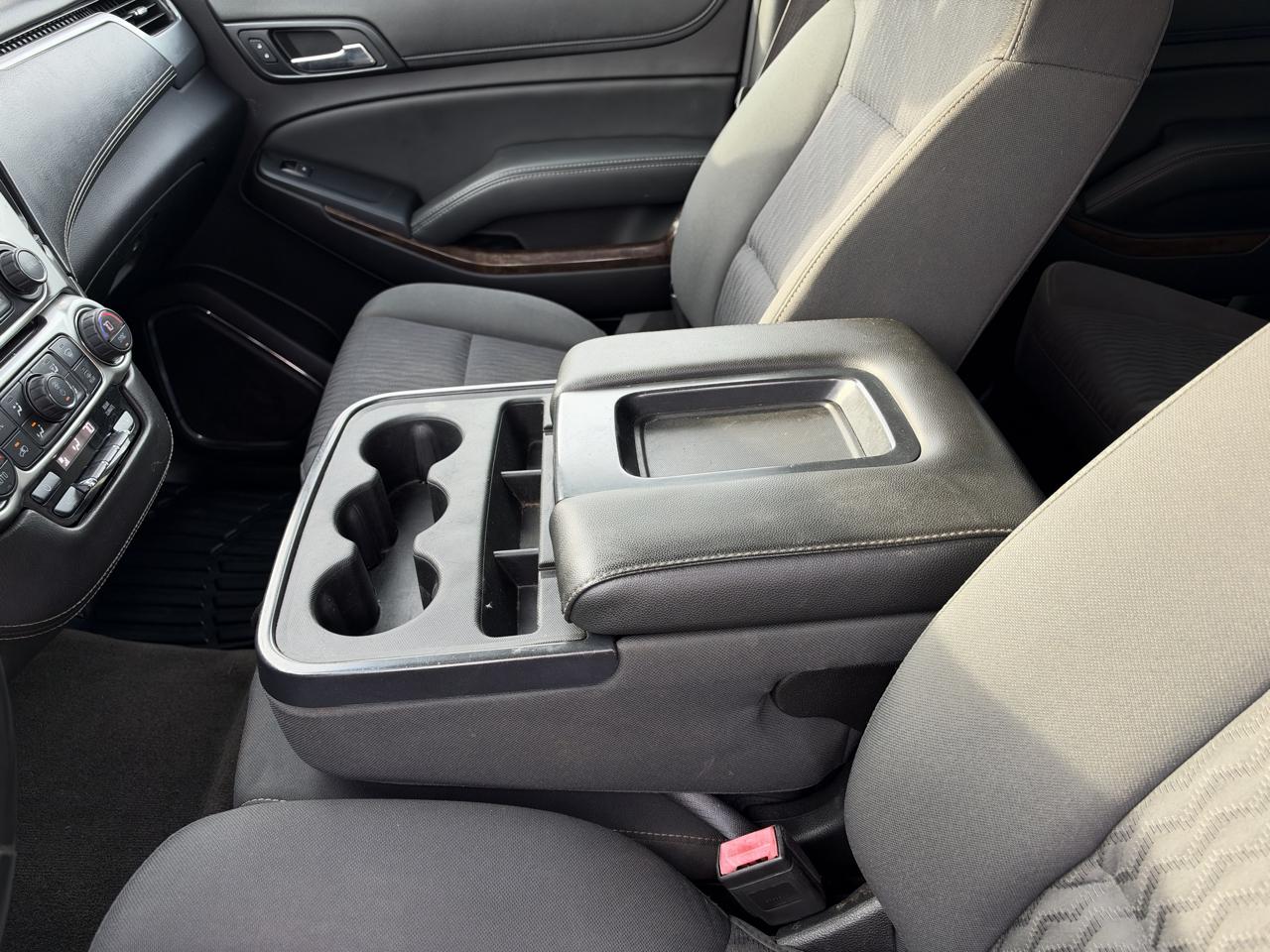 Chevrolet Suburban LS 4WD 2016