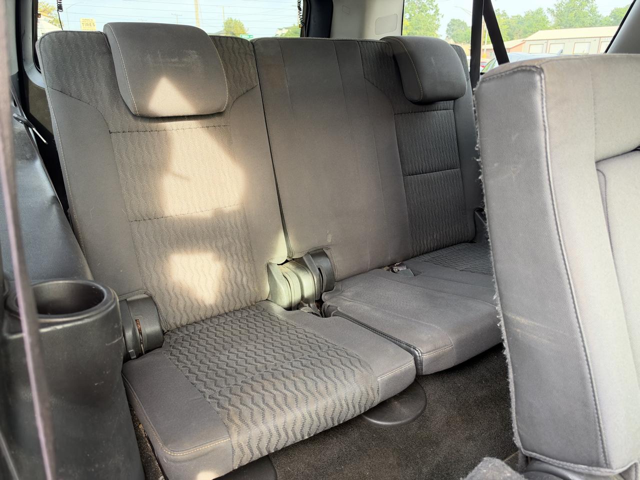 Chevrolet Suburban LS 4WD 2016