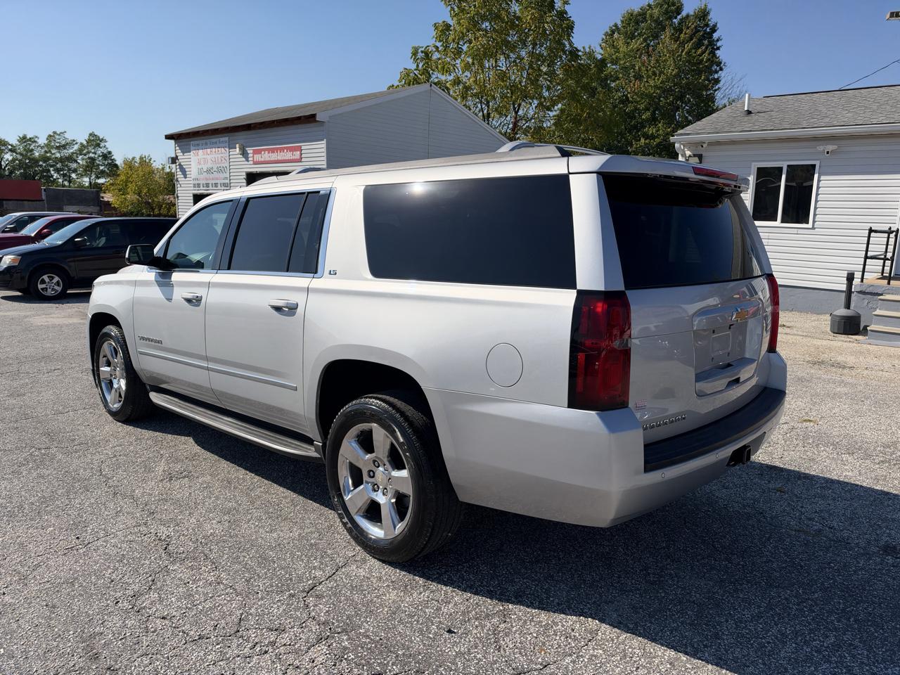 Chevrolet Suburban LS 4WD 2016