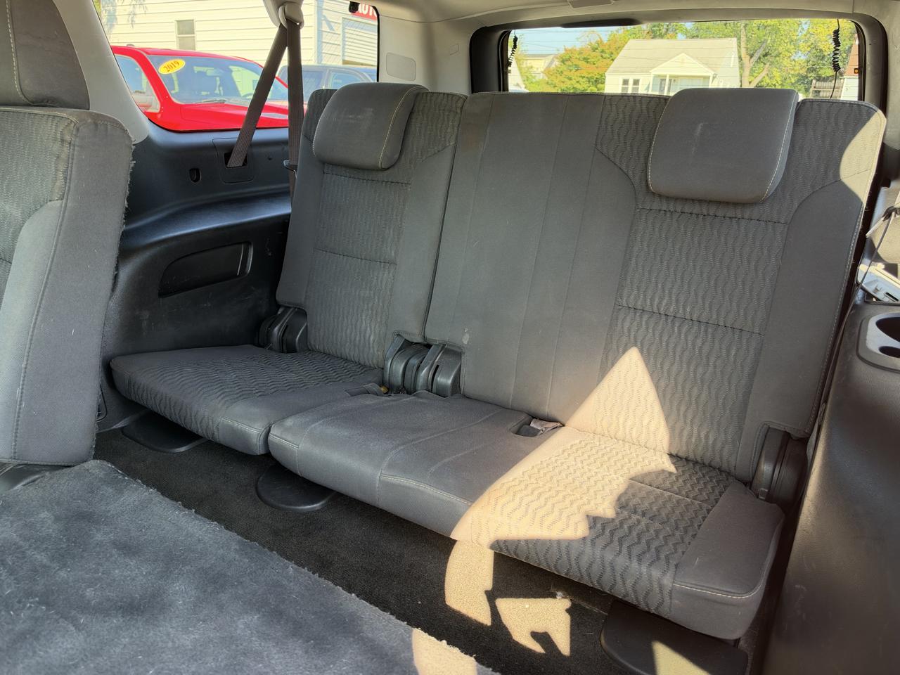 Chevrolet Suburban LS 4WD 2016