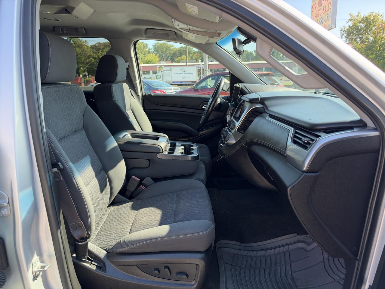 Chevrolet Suburban LS 4WD 2016