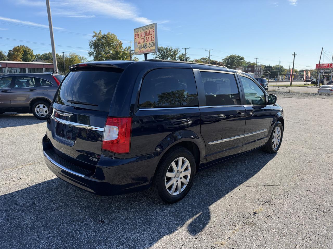 Chrysler Town & Country Touring 2016