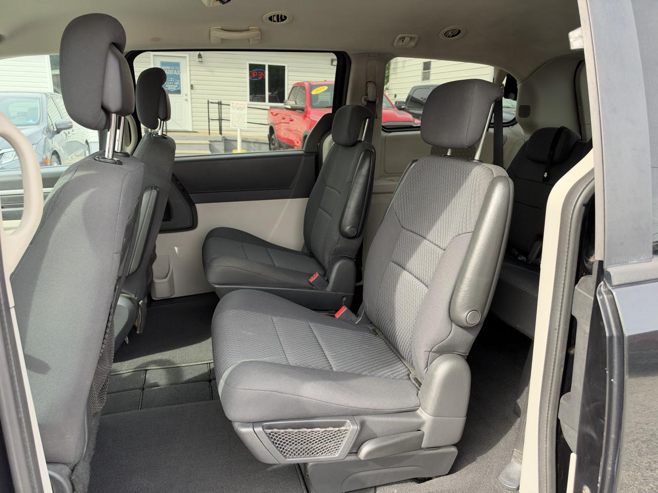 Dodge Grand Caravan SE 2010