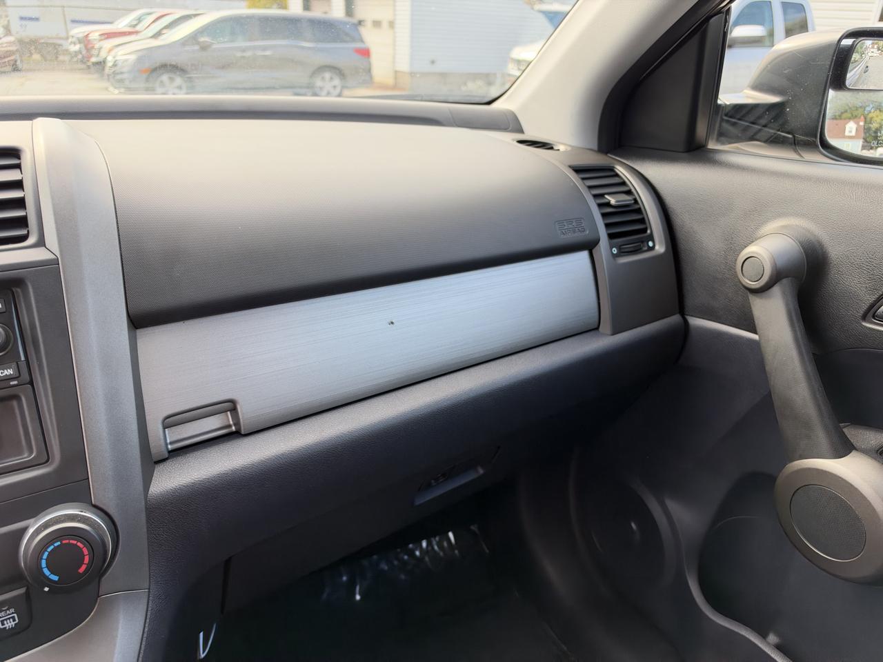 Honda CR-V LX 2010