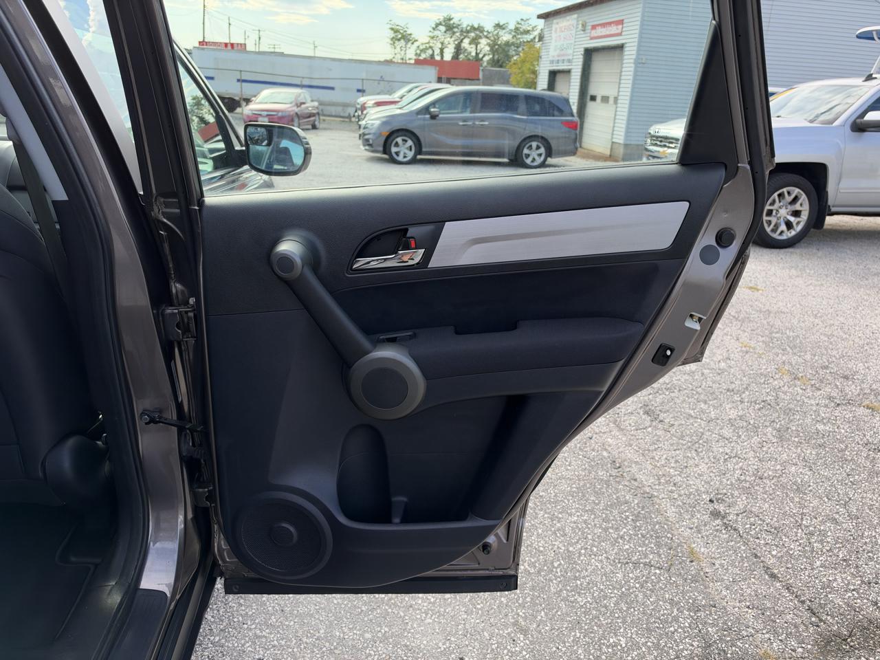Honda CR-V LX 2010