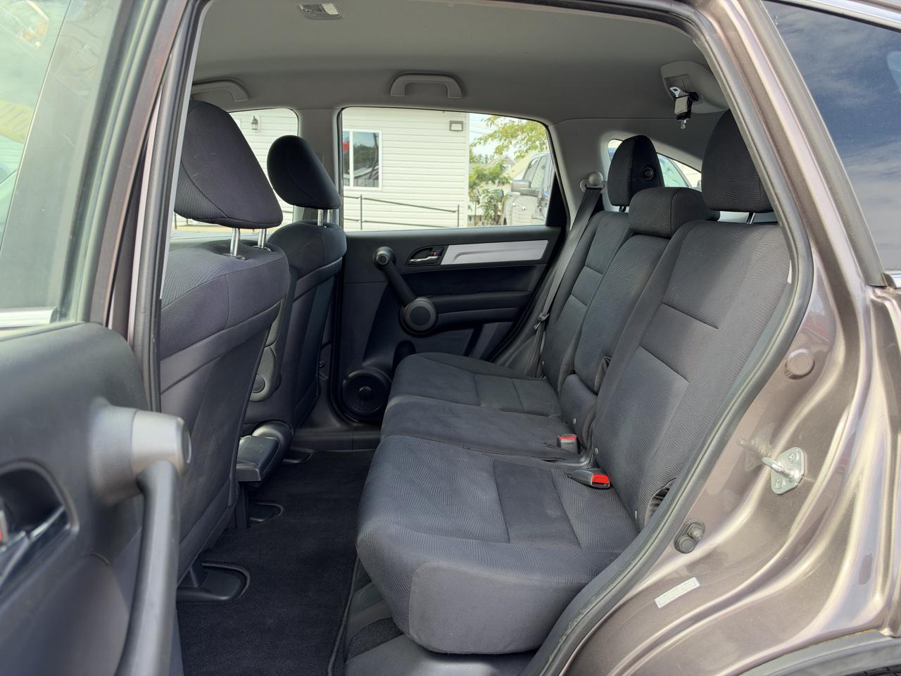 Honda CR-V LX 2010