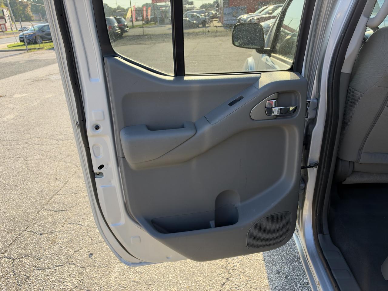 Nissan Frontier Crew Cab 4x4 SV 2019