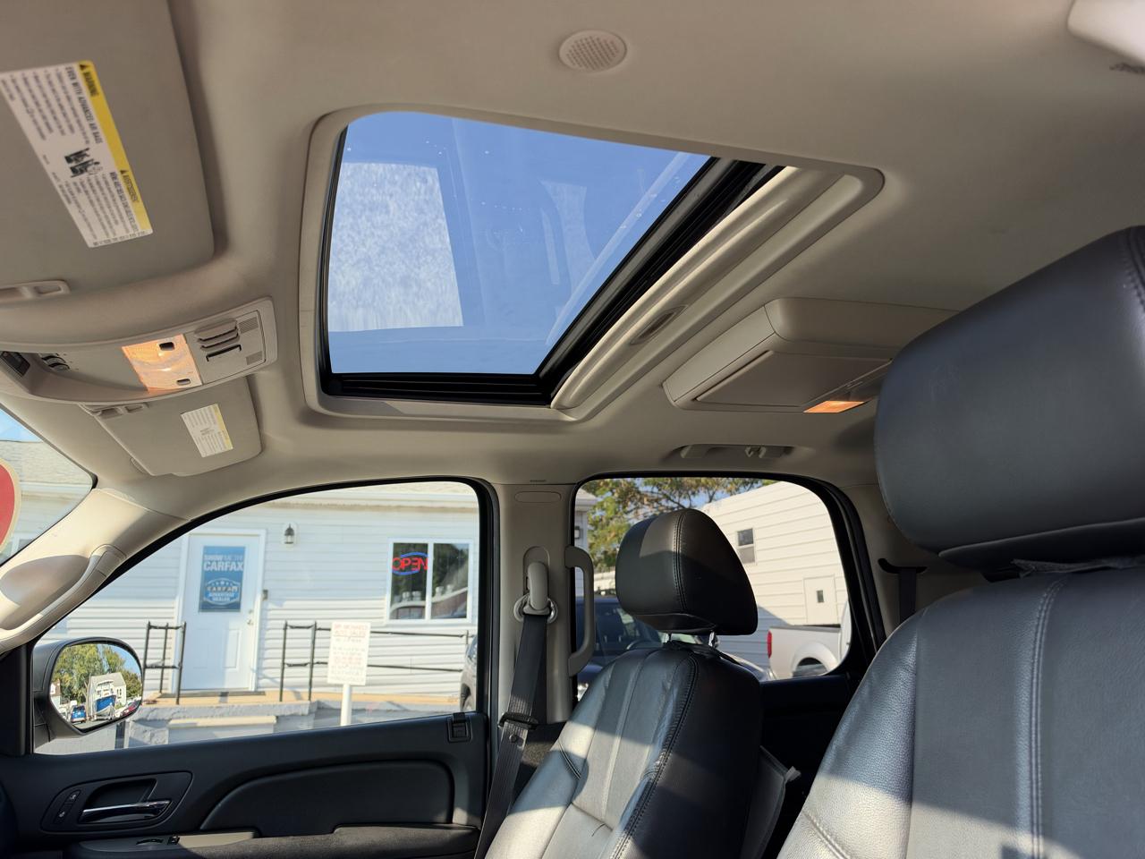 Chevrolet Tahoe 4WD 4dr 1500 LT w/2LT 2009