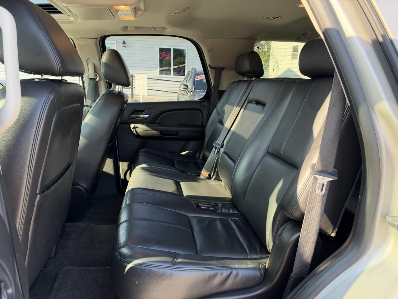Chevrolet Tahoe 4WD 4dr 1500 LT w/2LT 2009