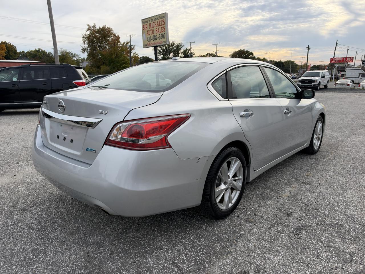 Nissan Altima 4dr Sdn I4 2.5 SV 2013