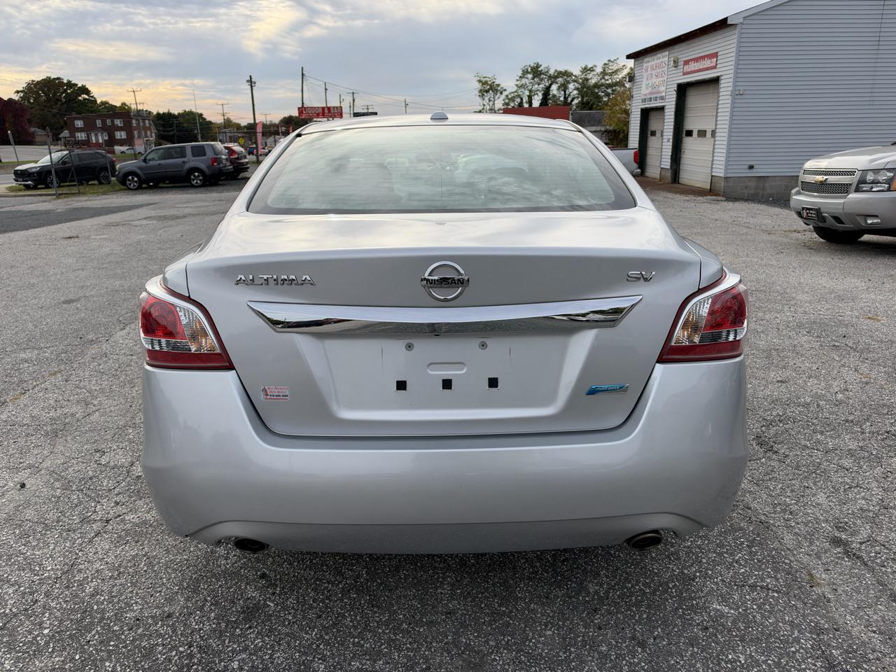 Nissan Altima 4dr Sdn I4 2.5 SV 2013