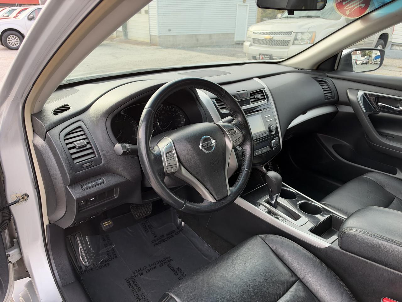 Nissan Altima 4dr Sdn I4 2.5 SV 2013