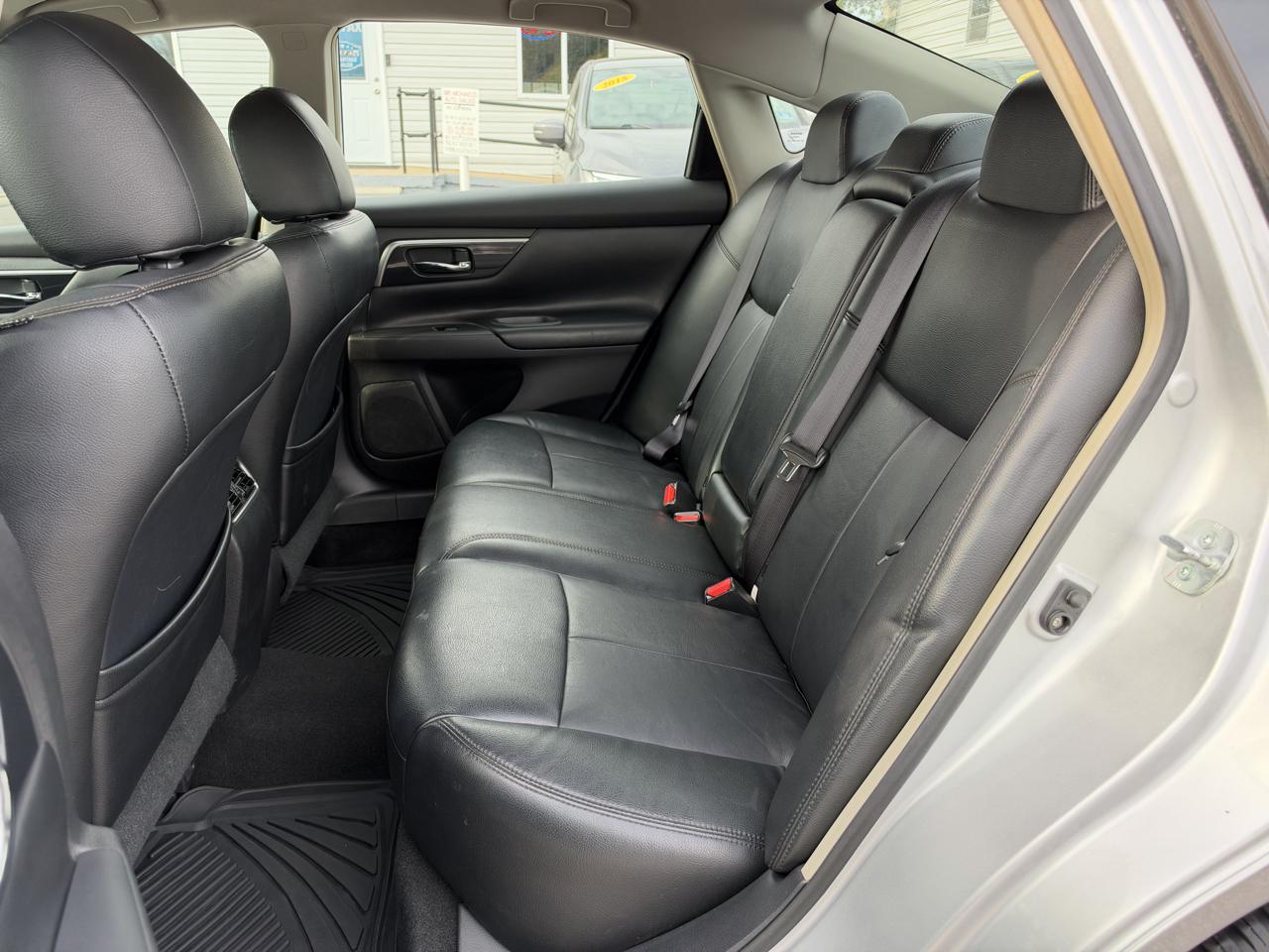 Nissan Altima 4dr Sdn I4 2.5 SV 2013