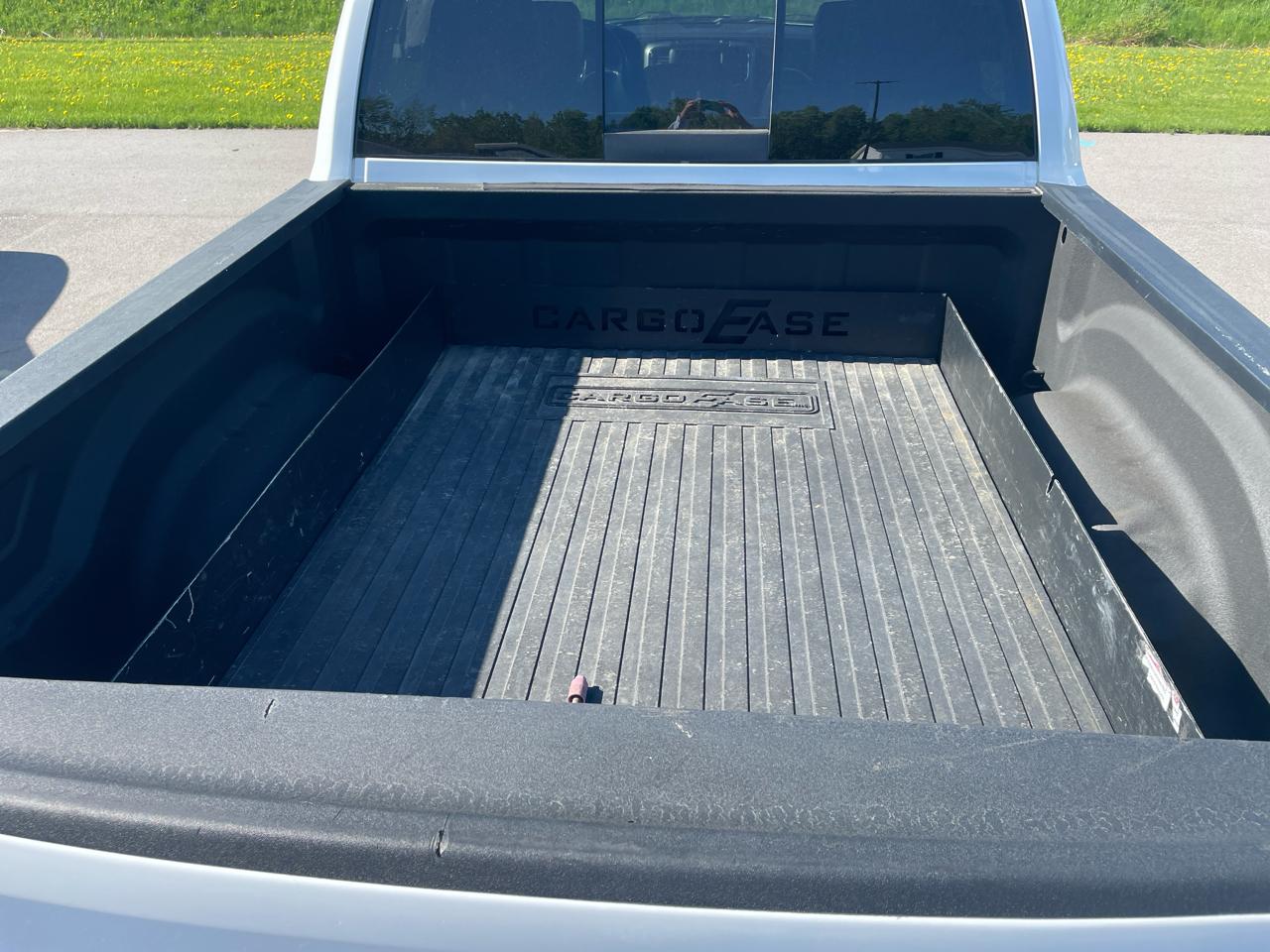 RAM 1500 4WD Crew Cab 140.5" Sport 2017