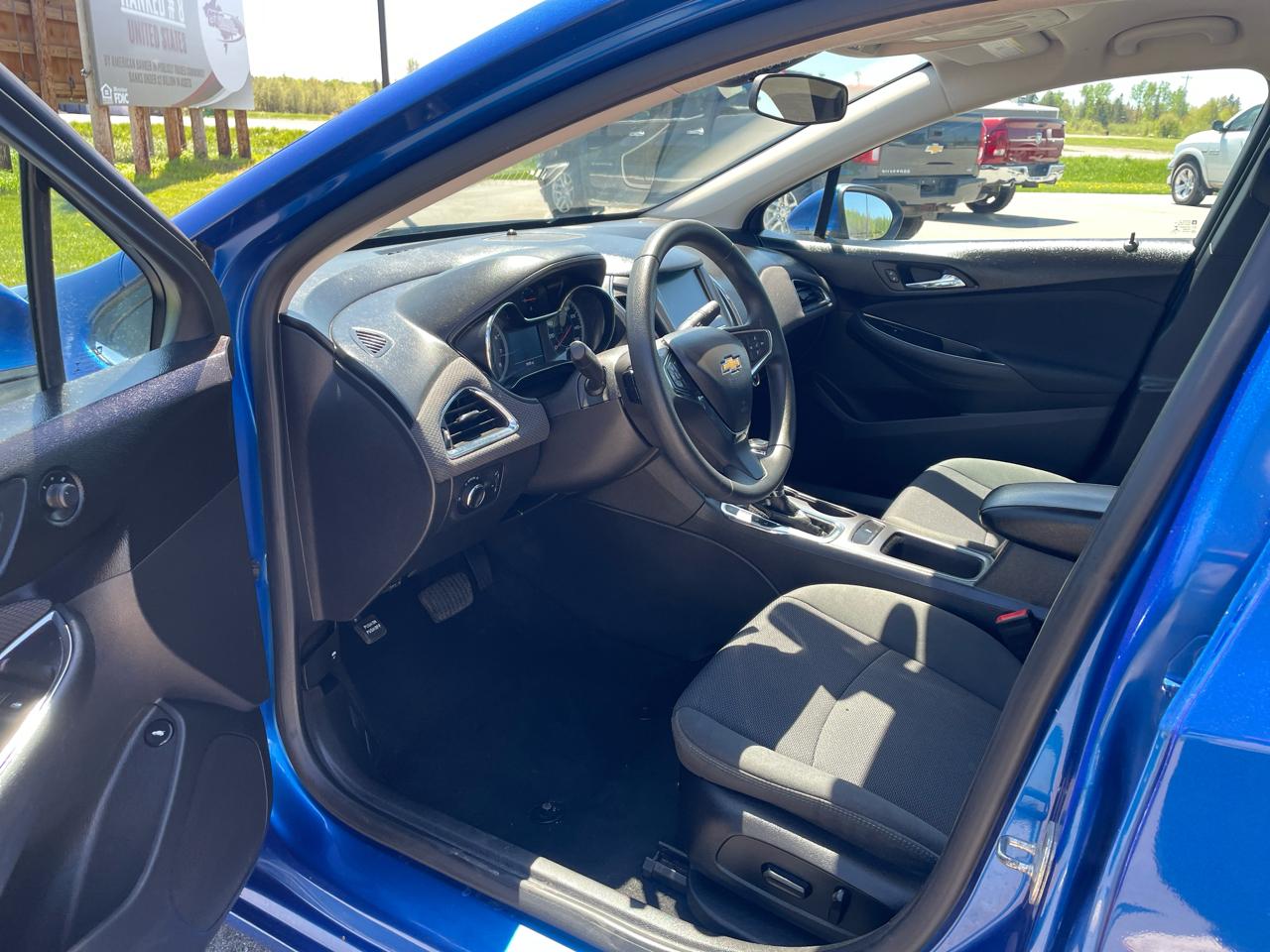 Chevrolet Cruze 4dr Sdn 1.4L LT w/1SD 2017