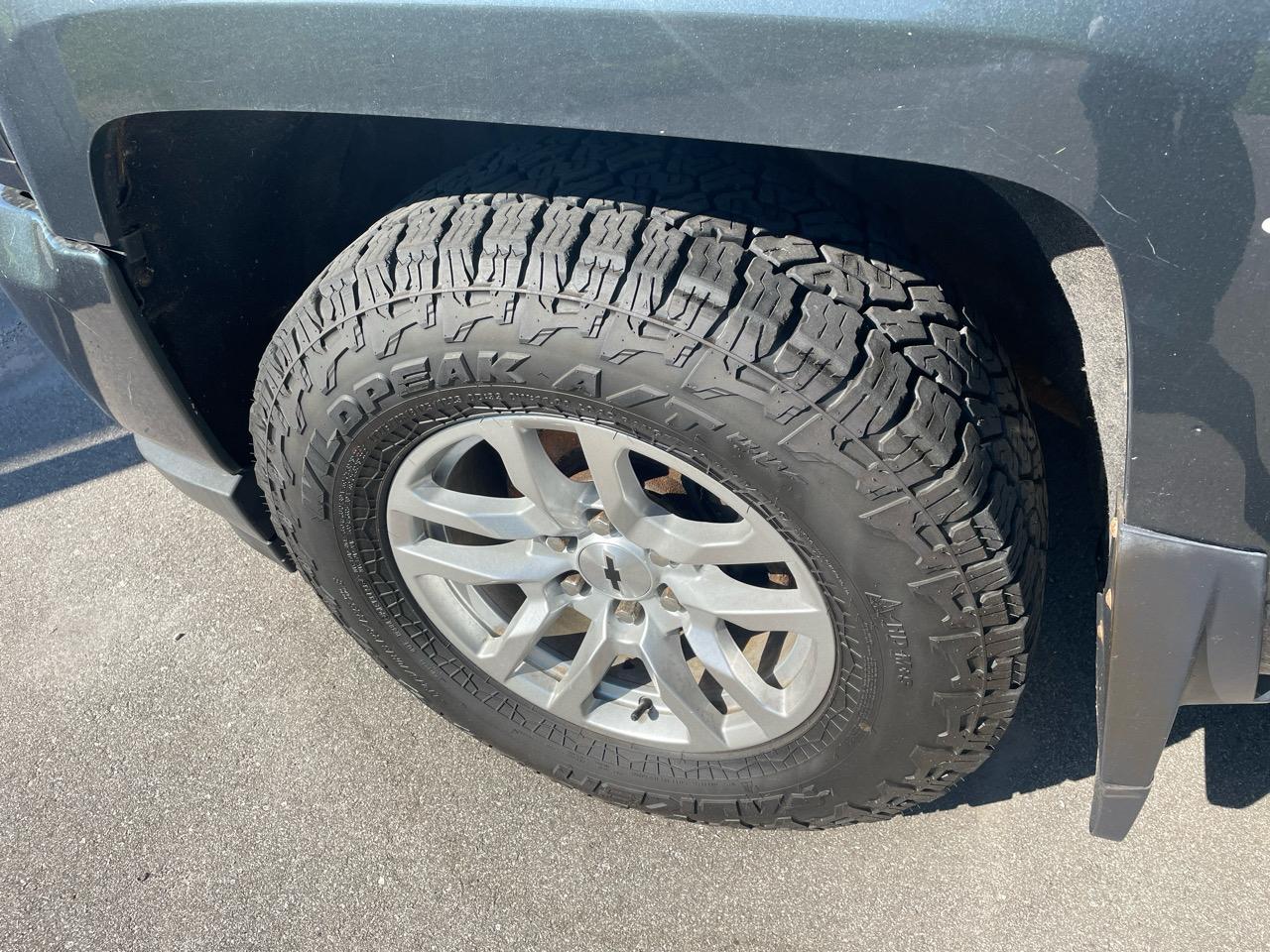 Chevrolet Silverado 1500 4WD Crew Cab 153.0" LTZ w/2LZ 2017