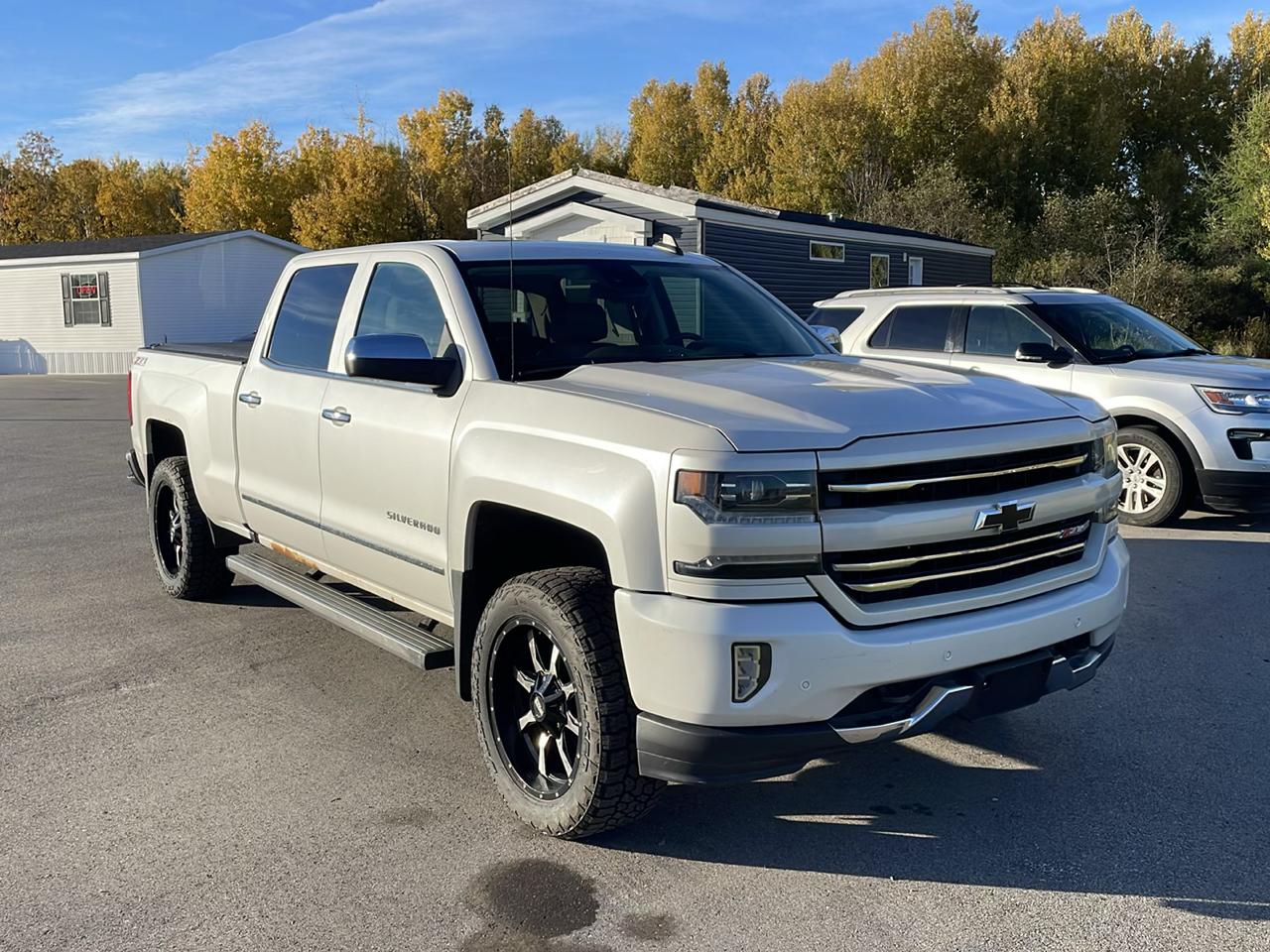 Chevrolet Silverado 1500 4WD Crew Cab 153.0" LTZ w/2LZ 2017