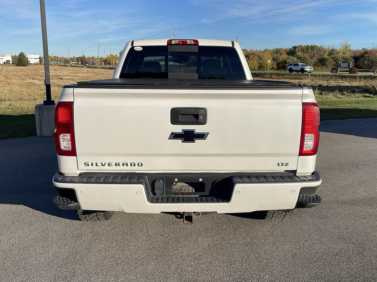Chevrolet Silverado 1500 4WD Crew Cab 153.0" LTZ w/2LZ 2017