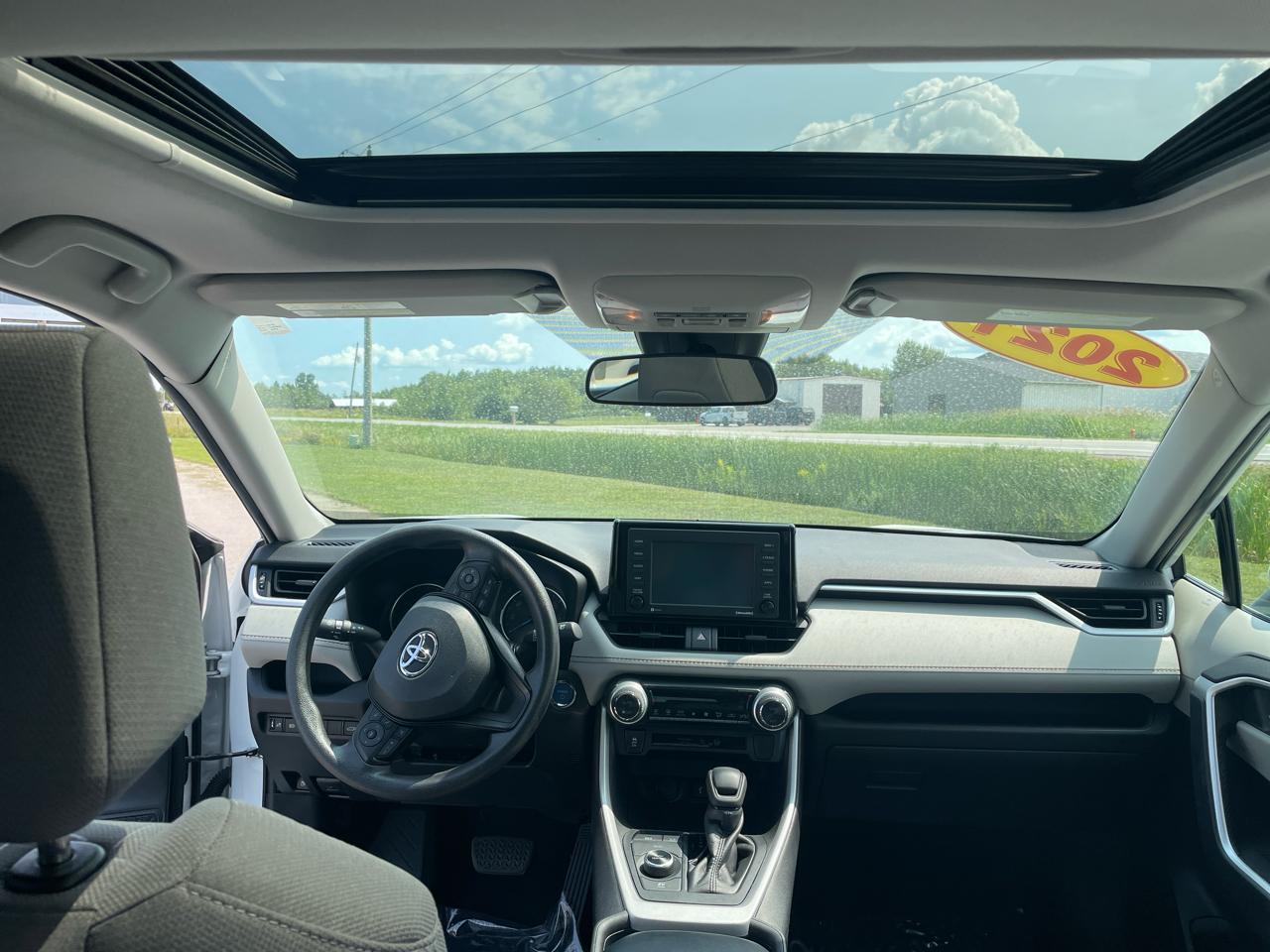 Toyota RAV4 Hybrid XLE AWD (Natl) 2021