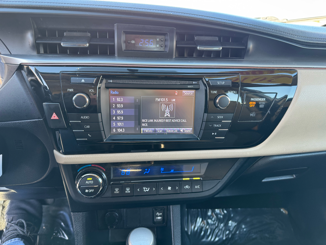 Toyota Corolla  2016 Toyota Corolla  2016