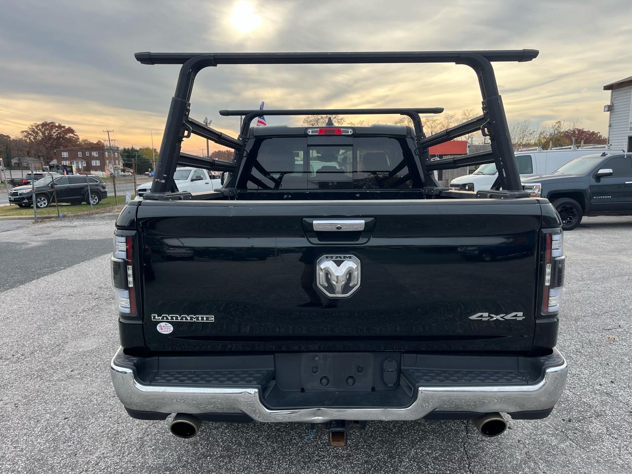 RAM 1500 Laramie Quad Cab 4WD 2019