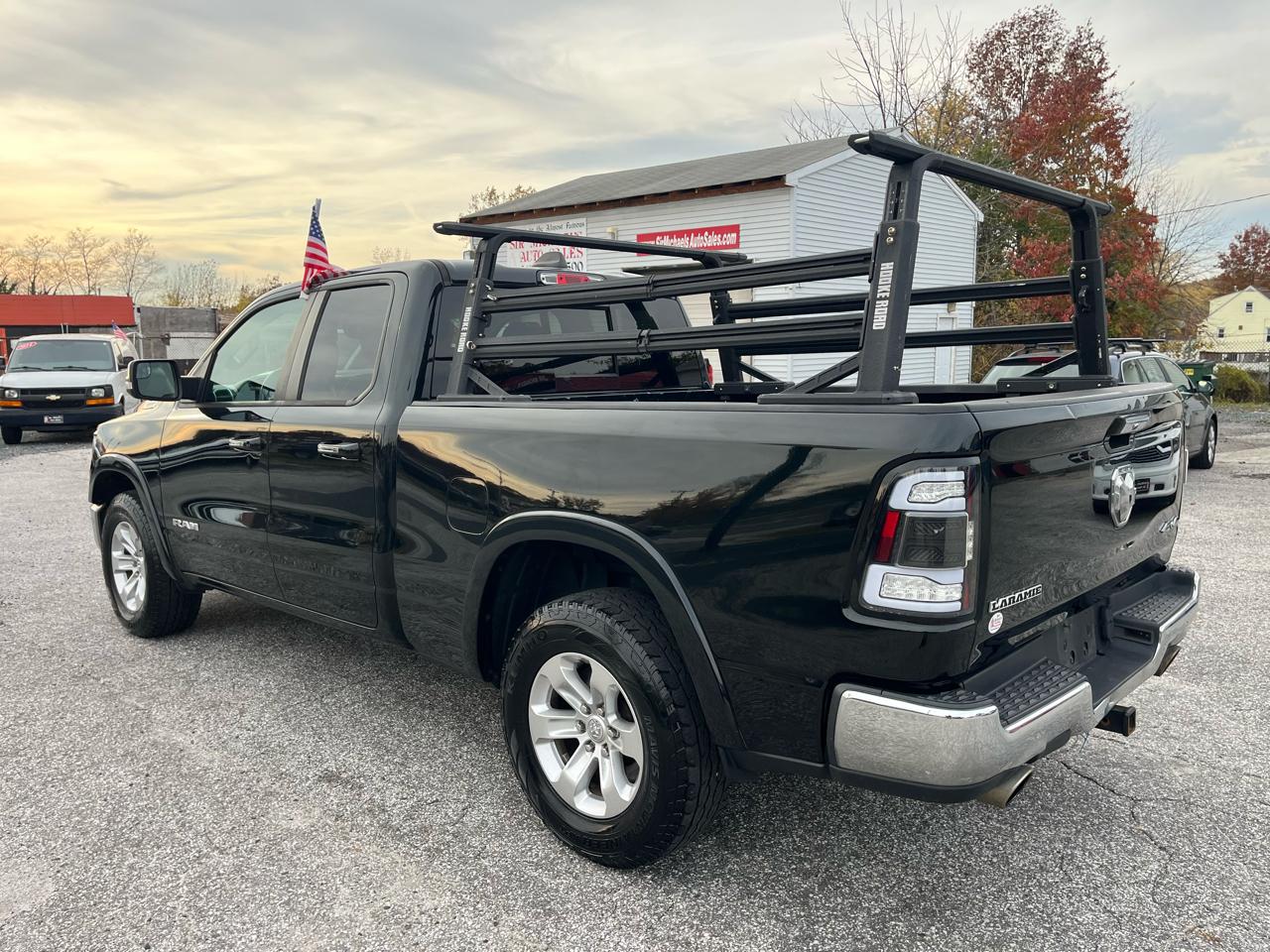 RAM 1500 Laramie Quad Cab 4WD 2019