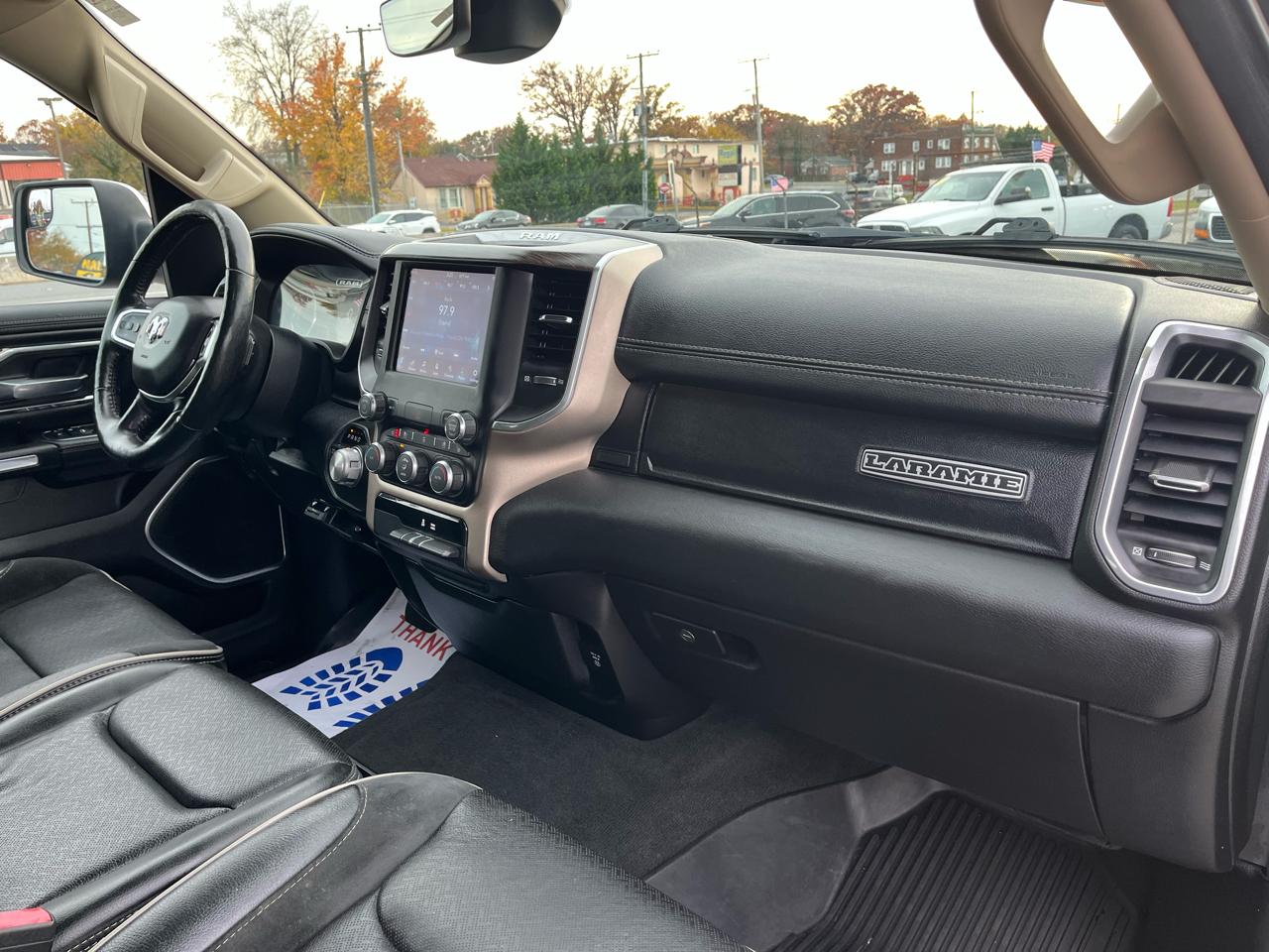 RAM 1500 Laramie Quad Cab 4WD 2019